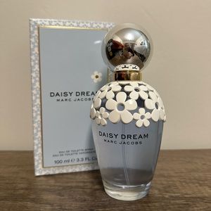 Marc Jacob’s Daisy Dream Perfume